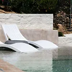 Vila Heniochos