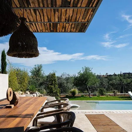 ヴィラ Heniochos ハニア